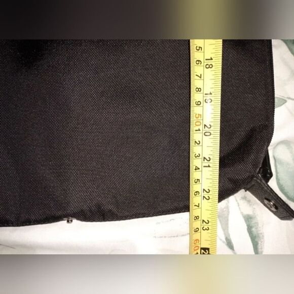 NewinBox YvesSaintLaurent Black CanvasTextile Leather 2Adjustable Straps 23"×15" - Picture 3 of 9